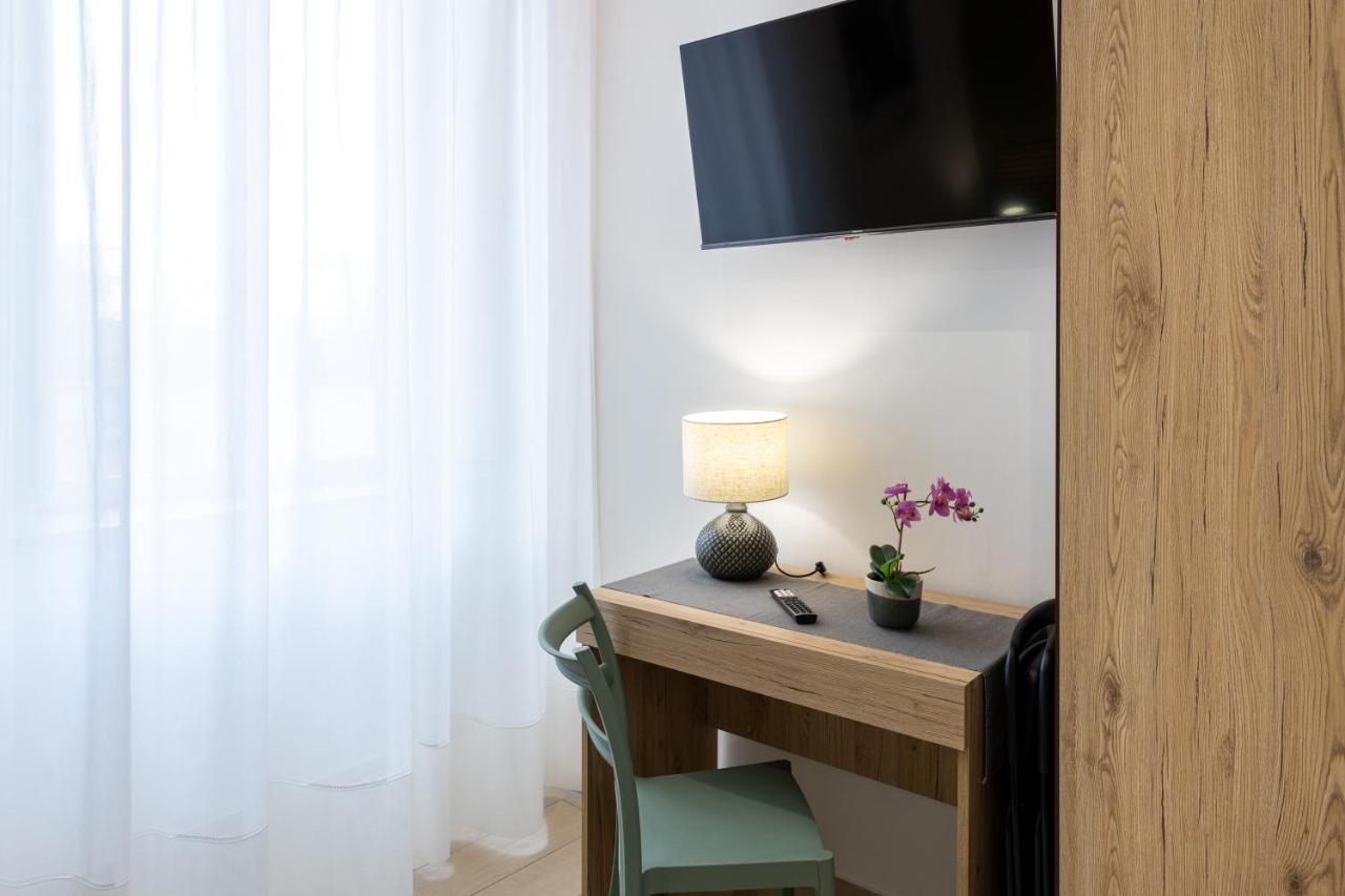 The Heart Guest House 那不勒斯 外观 照片